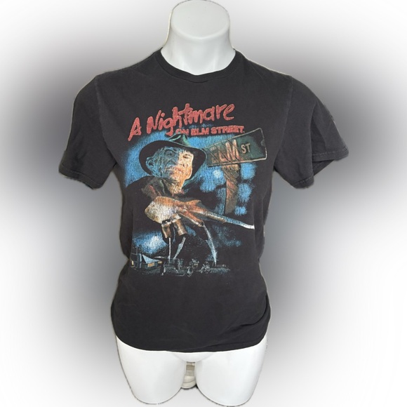 A Nightmare on Elm Street Freddy Krueger Horror Short Sleeve Shirt Size S - Picture 1 of 3